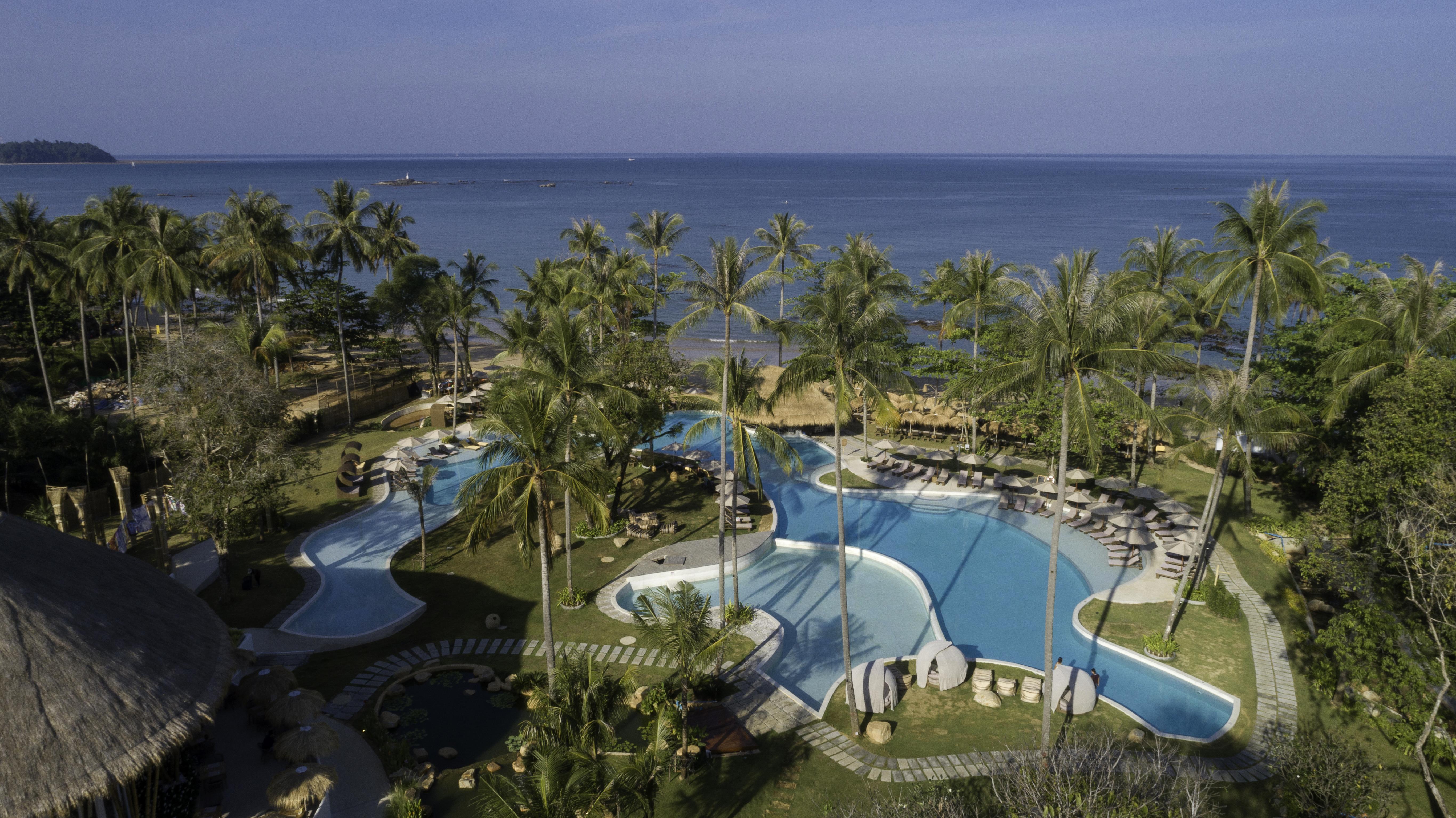 Eden Beach Khaolak Resort And Spa A Lopesan Collection Hotel - Sha Extra Plus Khao Lak Exterior photo The pool at the resort